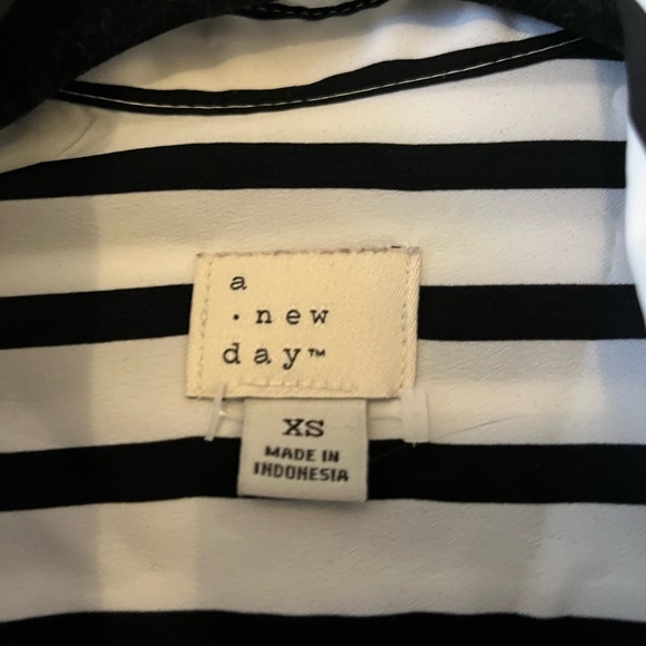 Target work blouse - Picture 3 of 4